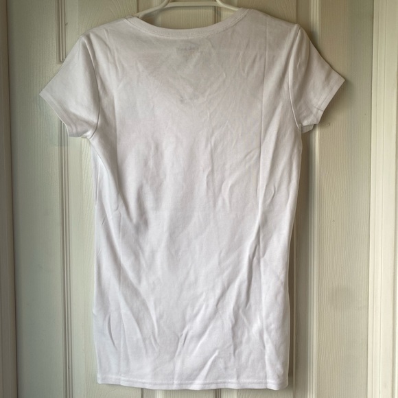 Kirkland Tshirt NWT - Picture 2 of 2